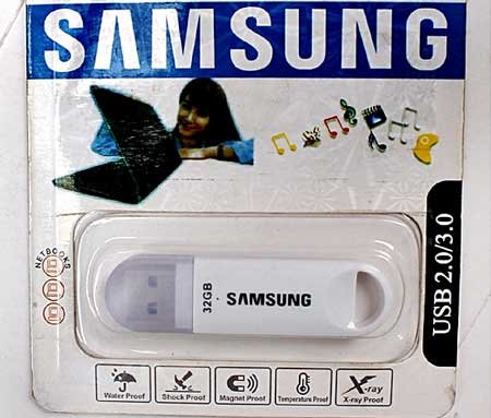 32gb-Samsung-Flash-Drive